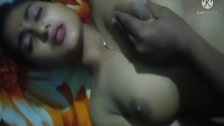 Desi Bhabhi Quat Face Indian Porn Video DesiPorn photo